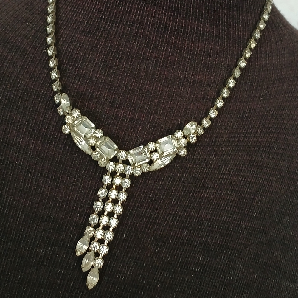 Vintage Silvertone Necklace With Emerald Cut And Brilliant Cut Rhinestones